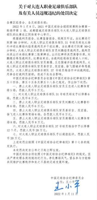 莎翁的悲剧里，总有着鼓动感动的感情，复杂的人道，剧烈的剧情矛盾冲突。